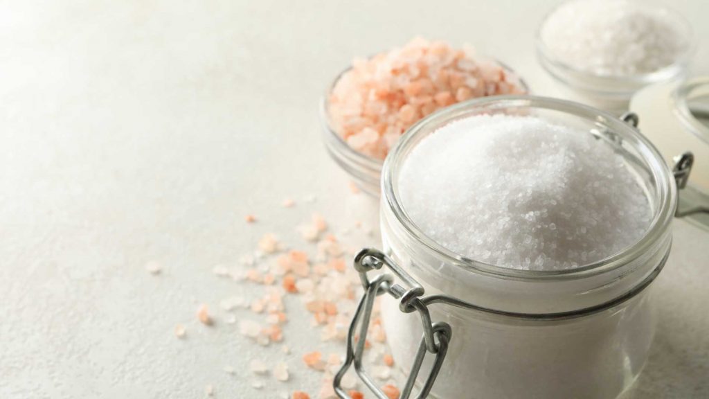 Salz und Zucker reduzieren gegen Wassereinlagerungen
