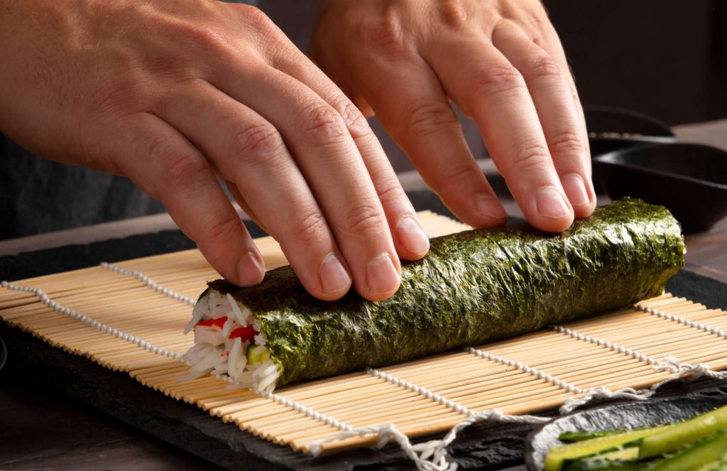 Essbare Algen: Noriblätter werden für die Zubereitung von Sushi verwendet.