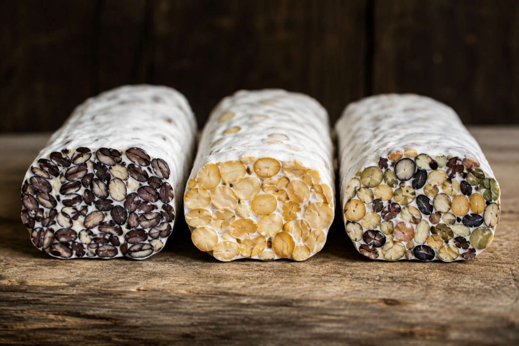 Tempeh kann auch aus anderen Bohnen hergestellt werden
